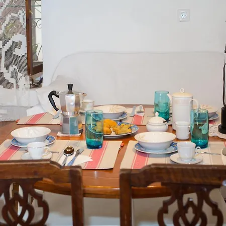 Nikita Traditional House בית נופש *