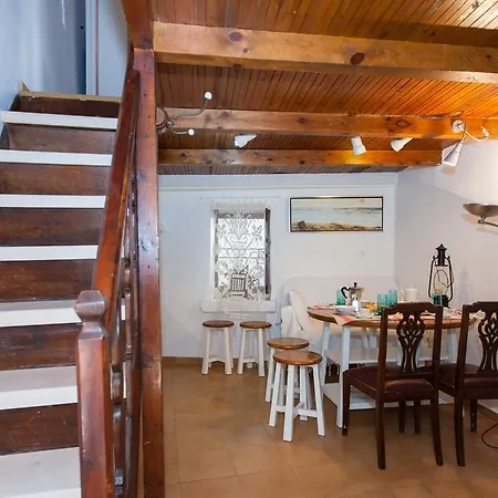 Nikita Traditional House Vakantiehuis *
